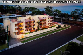  Alexander Beachfront Apartments  Херви Бей